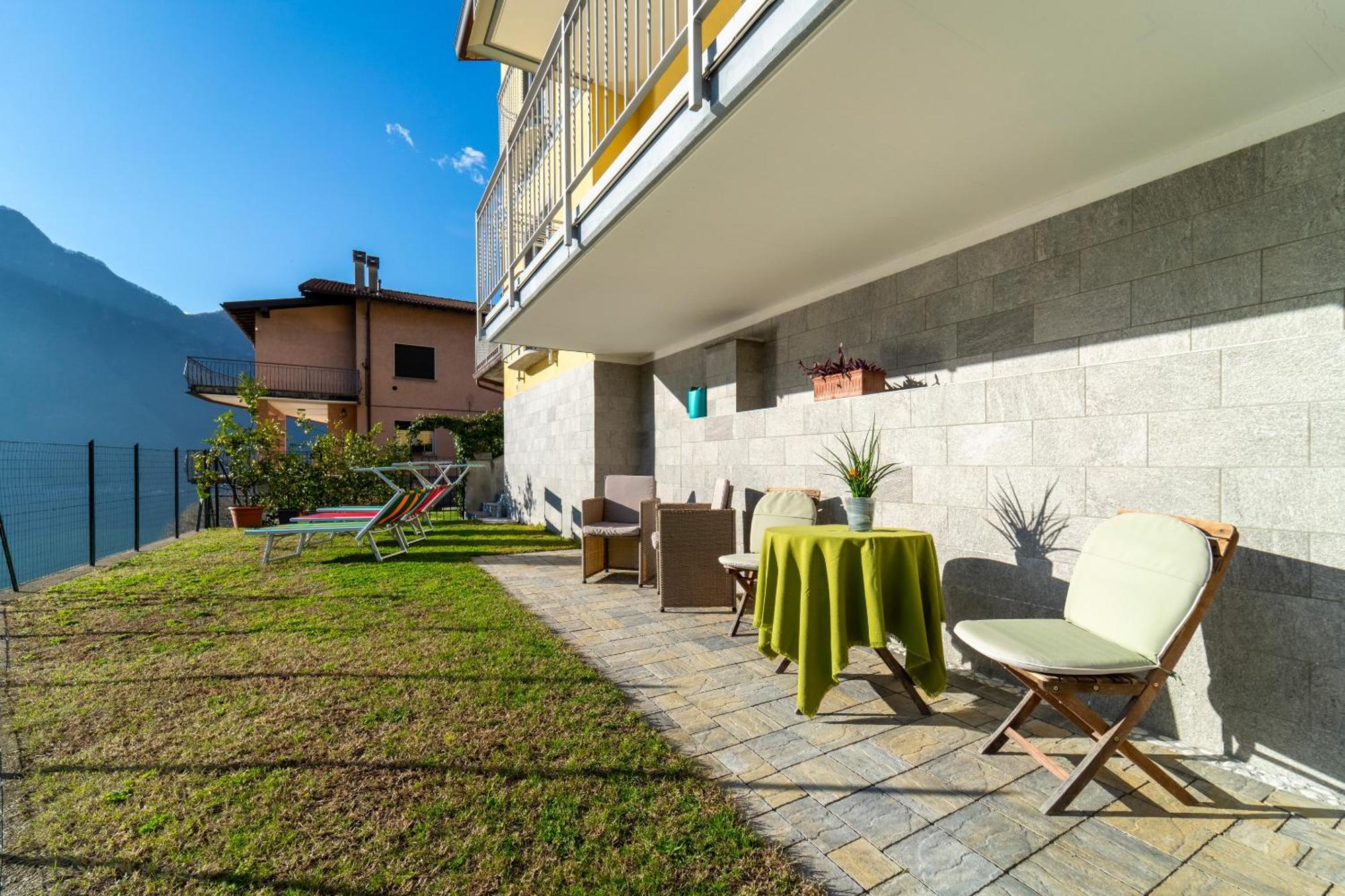 Ka' Doro Deluxe Apartment Nesso Bagian luar foto